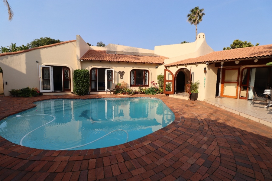 4 Bedroom Property for Sale in Summerstrand Eastern Cape